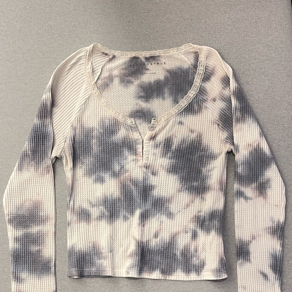 Aeropostale XL Grey Tie Dye Waffle Knit Long Sleeve Top Lace Trim Y2K